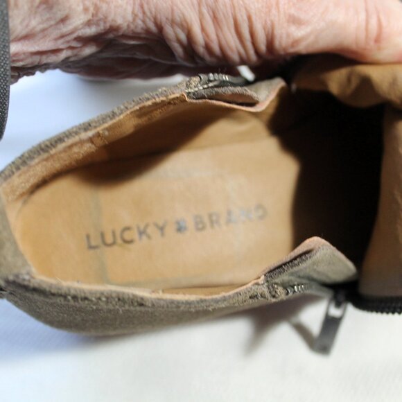 Lucky Brand Taupe Suede Ankle Boots / Booties, 1.75" Stacked Heel, 6M - Picture 8 of 10